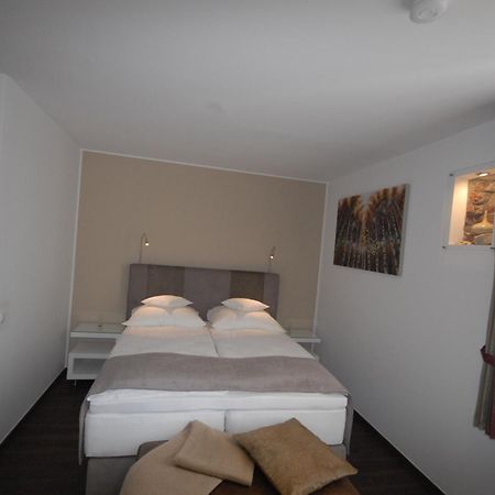 דיסבורג Landhotel Alte Toepferei מראה חיצוני תמונה
