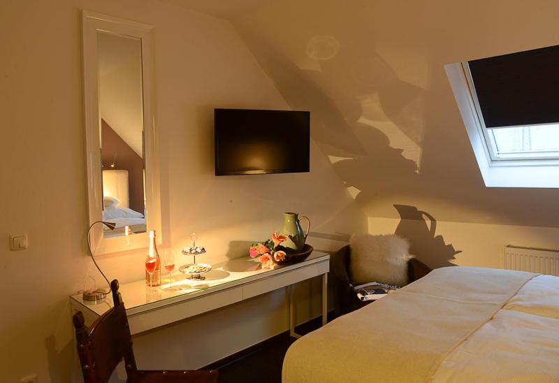 דיסבורג Landhotel Alte Toepferei מראה חיצוני תמונה