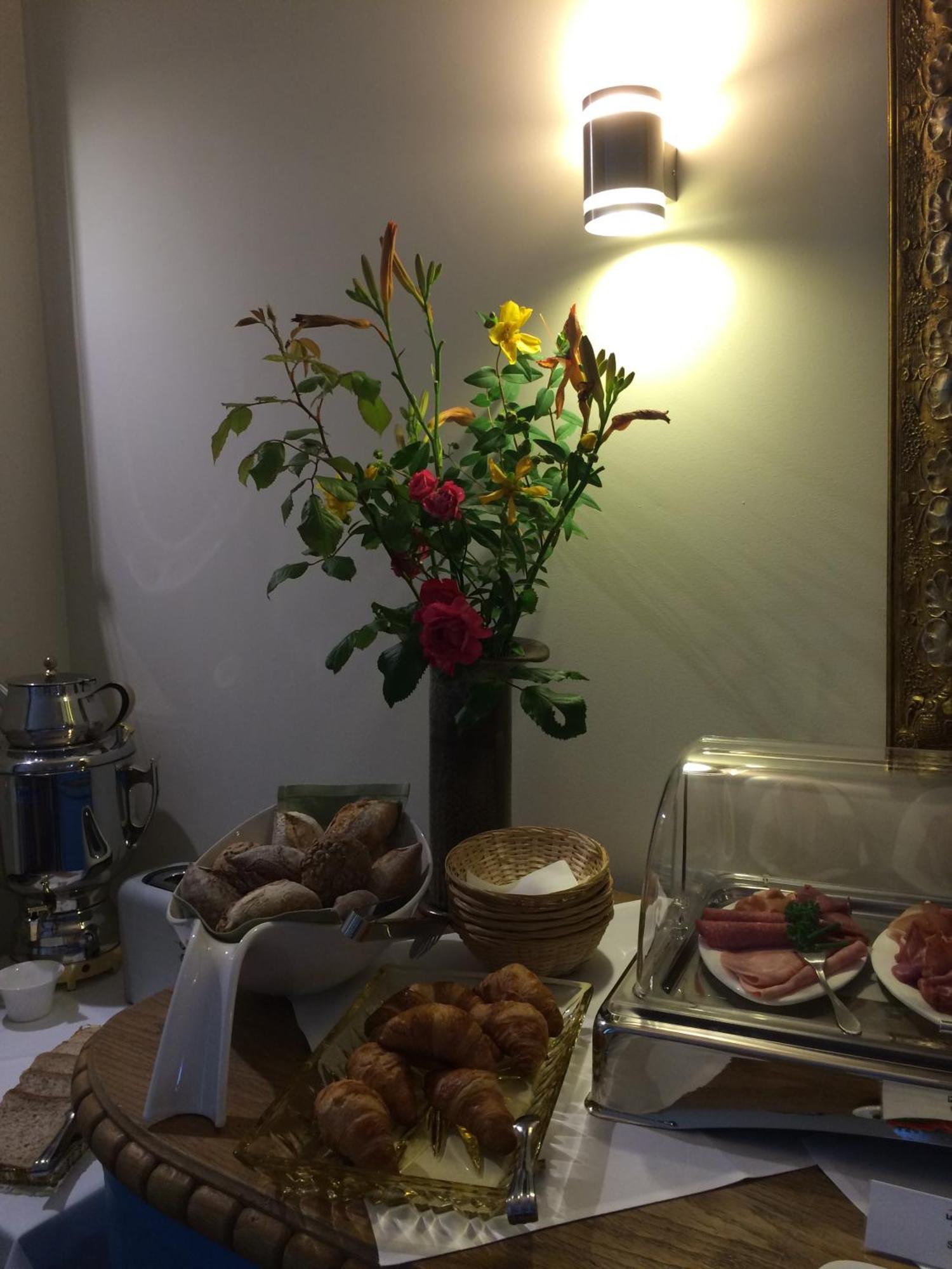 דיסבורג Landhotel Alte Toepferei מראה חיצוני תמונה