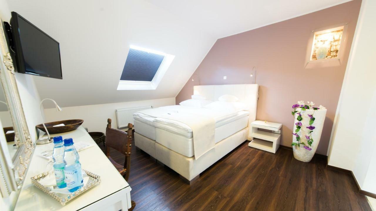 דיסבורג Landhotel Alte Toepferei מראה חיצוני תמונה