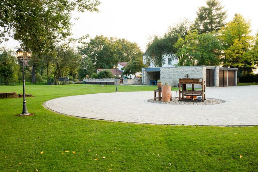 דיסבורג Landhotel Alte Toepferei מראה חיצוני תמונה