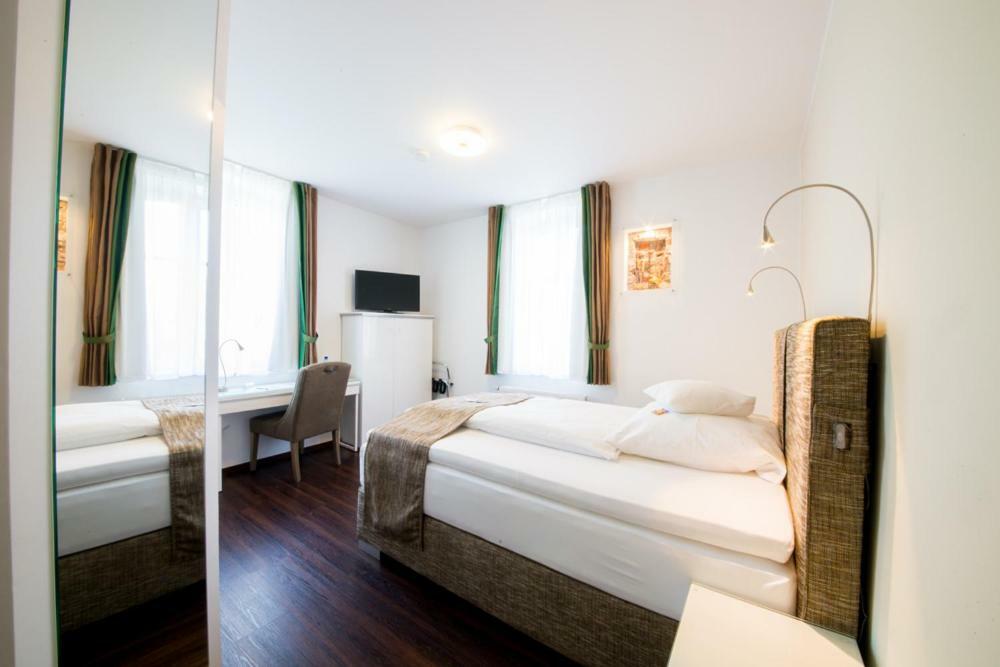 דיסבורג Landhotel Alte Toepferei מראה חיצוני תמונה