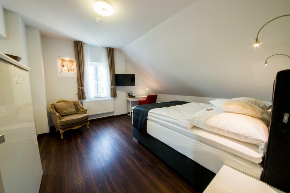 דיסבורג Landhotel Alte Toepferei מראה חיצוני תמונה